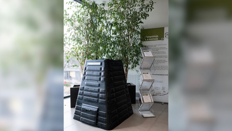 Wrocław rozdaje darmowe kompostowniki. Jak zyskać nawóz i obniżyć rachunki za śmieci?